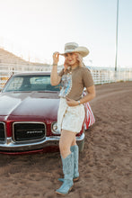 Load image into Gallery viewer, Wrangler boot skirt