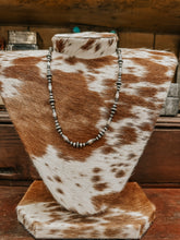 Load image into Gallery viewer, 22&quot; Torpedo Beaded necklace
