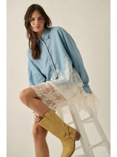 Load image into Gallery viewer, denim and lace long sleeve
