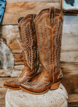 Load image into Gallery viewer, Ariat Casanova Brown Boots
