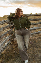 Load image into Gallery viewer, PLUS SIZE velvet studded green shirt
