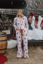 Load image into Gallery viewer, DOORBUSTER PRICE/Pink Stripe Santa Claus PJ Set
