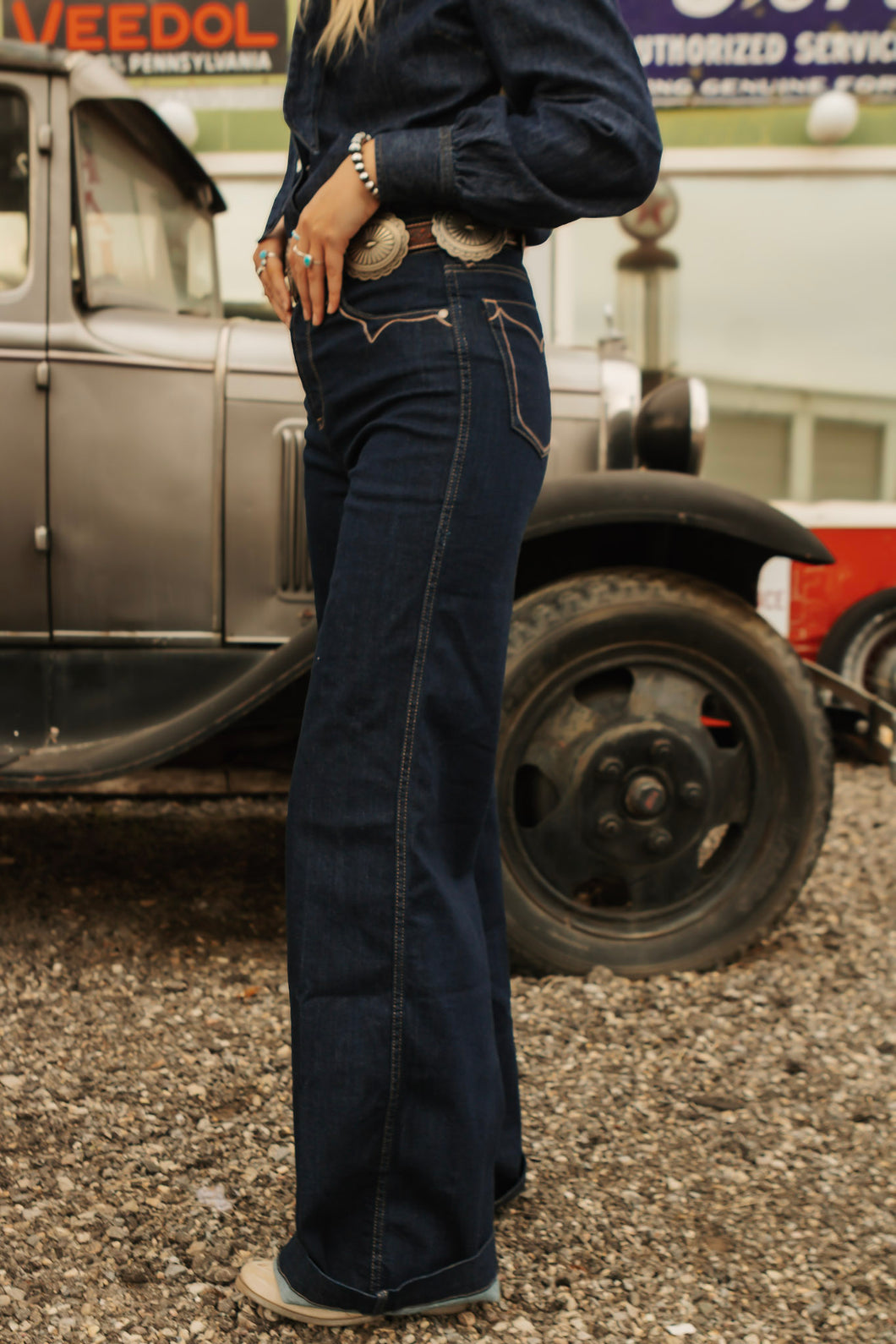 Ariat women's Ultra High Rise Veronica Wide leg jeans