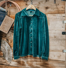 Load image into Gallery viewer, Women&#39;s velvet button up
