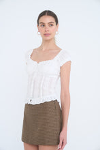 Load image into Gallery viewer, Button down puff sleeve top white
