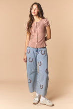 Load image into Gallery viewer, Horse Shoe Embroidery Denim Barrel Jeans
