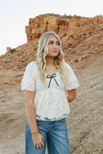 Load image into Gallery viewer, Lace top with bow
