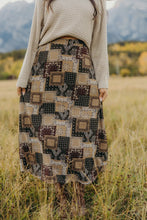 Load image into Gallery viewer, A LINE MAXI SKIRT IN BOHO BANDANA
