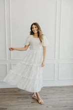 Load image into Gallery viewer, The Sherelle In Champagne
