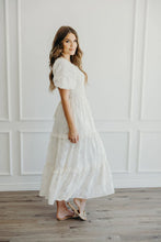 Load image into Gallery viewer, The Sherelle In Champagne
