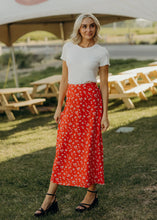 Load image into Gallery viewer, SHEATH SKIRT IN ORIENTAL RED
