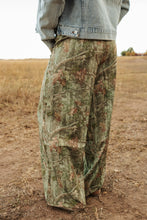 Load image into Gallery viewer, Camo Lounge pants
