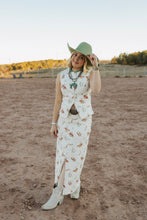 Load image into Gallery viewer, Cream Western Vest
