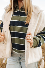 Load image into Gallery viewer, Sand sherpa Snap Vest W/ Tie Detail
