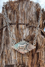 Load image into Gallery viewer, The Showman Necklace
