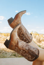 Load image into Gallery viewer, Ariat Womens Heritage Jtoe boot
