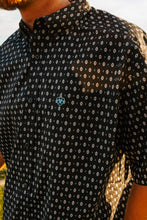 Load image into Gallery viewer, Men&#39;s Steele Short Sleeve Button Up
