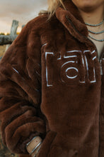 Load image into Gallery viewer, Women&#39;s Brown Wrangler Fur Jacket
