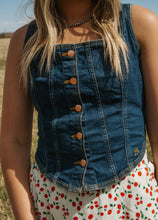 Load image into Gallery viewer, Wrangler Lainey Wilson Denim Vest

