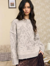 Load image into Gallery viewer, Heathred Geometric Print Raw Edge Sweater
