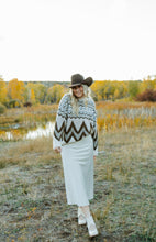 Load image into Gallery viewer, The Autumn Sweater
