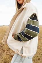Load image into Gallery viewer, Sand sherpa Snap Vest W/ Tie Detail
