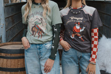 Load image into Gallery viewer, DOORBUSTER PRICE Christmas Roper Tee
