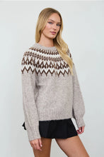 Load image into Gallery viewer, OATMEAL SWEATER
