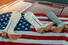 Load image into Gallery viewer, White Star Casanova boots

