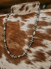 Load image into Gallery viewer, 22&quot; Torpedo Beaded necklace
