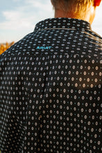 Load image into Gallery viewer, Men&#39;s Steele Short Sleeve Button Up
