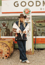 Load image into Gallery viewer, Lainey Wilson Wrangler Fleece Oversized Coat
