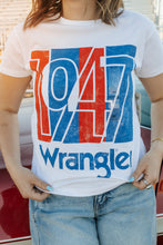 Load image into Gallery viewer, Wrangler Retro Short Sleeve T-Shirt - Regular Fit
