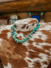 Load image into Gallery viewer, Genuine Chip Turquoise 16&quot; Necklace
