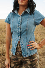 Load image into Gallery viewer, Short Sleeve Denim Front Button Top
