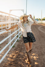 Load image into Gallery viewer, Boot Print Concho Button Down Shorts
