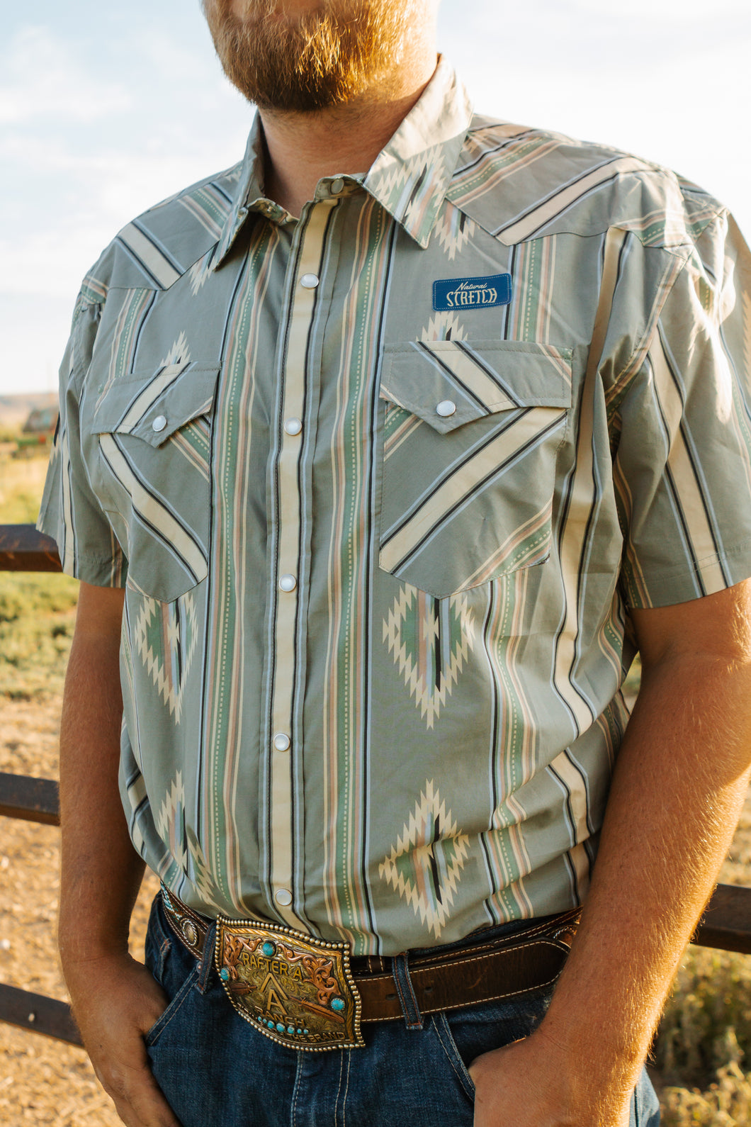 Mens short sleeve snap