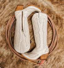 Load image into Gallery viewer, Ariat Casanova White Boot
