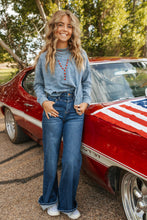Load image into Gallery viewer, High Rise Front Yoke Jeans

