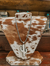 Load image into Gallery viewer, Genuine Navajo 24&quot; 5mm White Cactus Pedant Necklace
