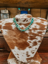 Load image into Gallery viewer, Genuine Chip Turquoise 16&quot; Necklace

