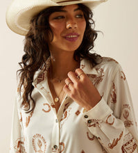 Load image into Gallery viewer, Ariat western road trip button up shirt
