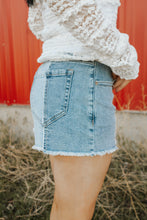 Load image into Gallery viewer, two toned shorts
