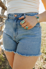 Load image into Gallery viewer, Wrangler Riyah Cowboy Shorts
