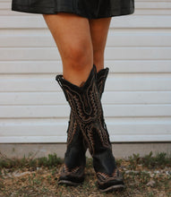 Load image into Gallery viewer, Ariat Casanova Brooklyn Black Boots
