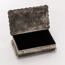 Load image into Gallery viewer, STAMPED RECTANGULAR CONCHO BOX W- TURQ
