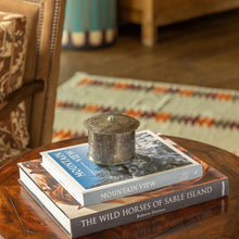 Load image into Gallery viewer, stamped round box w scalloped lid and turquoise
