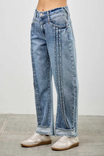 Load image into Gallery viewer, Pleated Barrel Jeans WITH TUMMY CONTROL BAND AND PANEL
