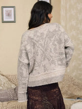 Load image into Gallery viewer, Heathred Geometric Print Raw Edge Sweater
