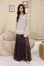 Load image into Gallery viewer, Heathred Geometric Print Raw Edge Sweater
